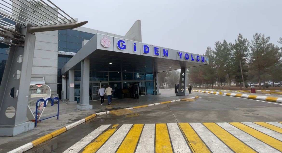 Şanlıurfa'da sis nedeniyle uçak seferleri iptal edildi