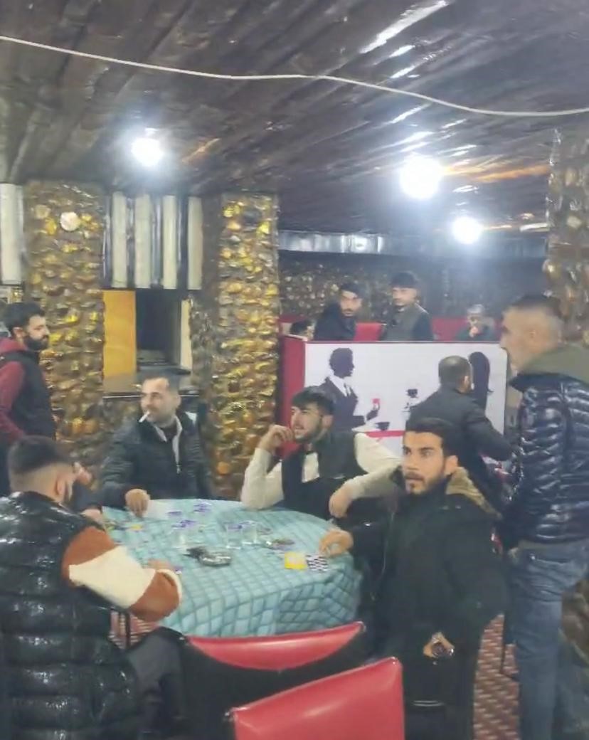 Diyarbakır'da “mutlu yıllar” baskını! 5 gözaltı