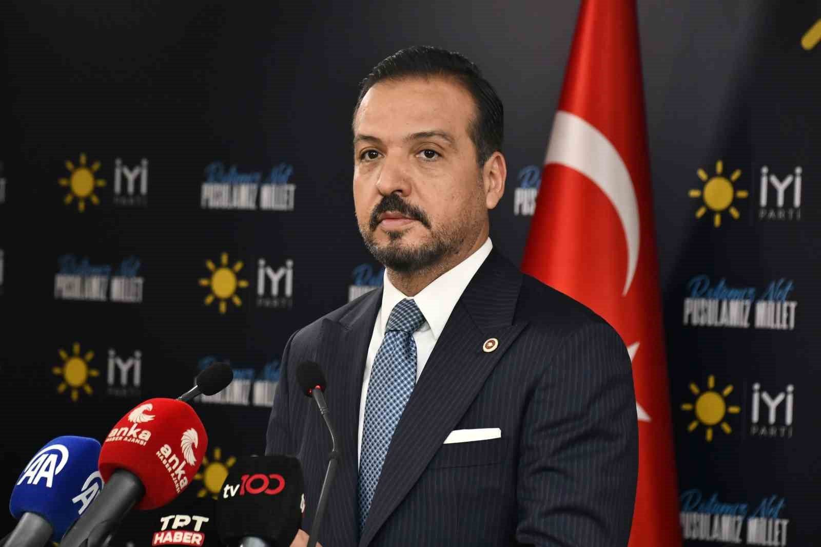 İYİ Parti Sözcüsü Zorlu partisinden istifa etti
