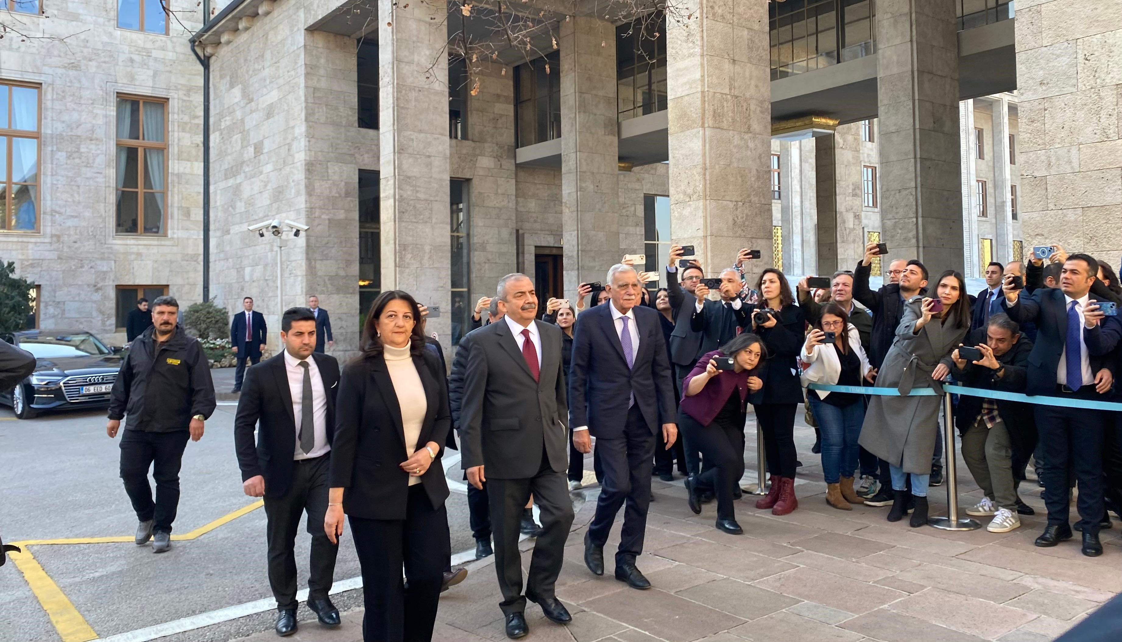 DEM Parti heyeti MHP lideri Bahçeli ile görüştü