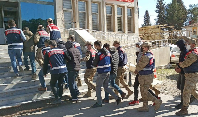 Gözaltına alınan  20 zanlıdan  4’ü tutuklandı