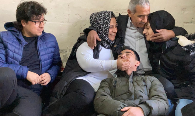 Ukrayna’da okuyan Şanlıurfalı kız ailesine kavuştu