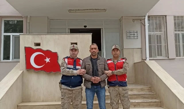 JASAT Uyuşturucu Taciririni Kıskıvrak Yakaladı