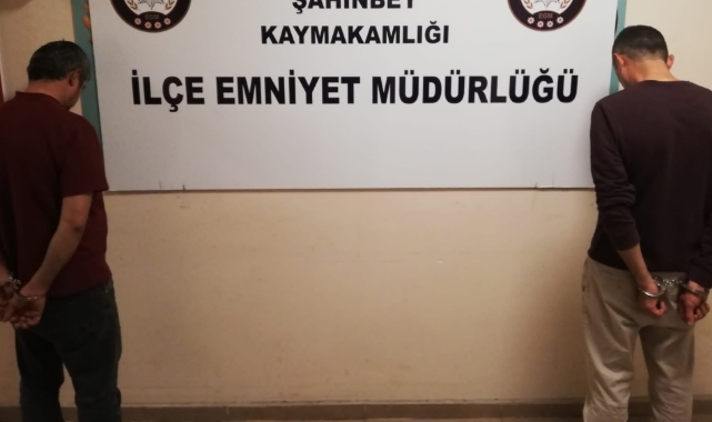 Kaçak silah çetesi çökertildi: 46 silah ele geçirildi