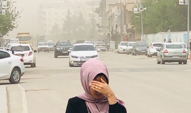 Şanlıurfa’da toz fırtınası etkili oldu