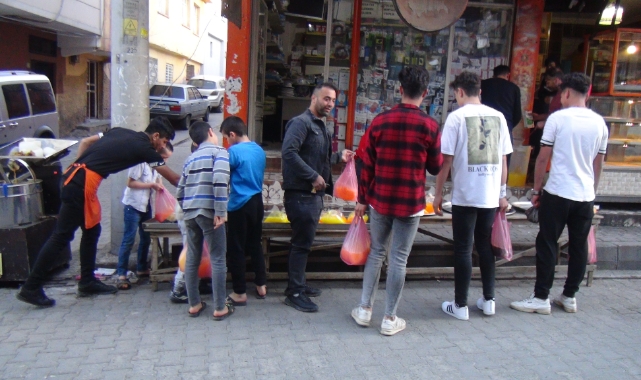 Şanlıurfalılar meyan şerbetinden vazgeçmiyor