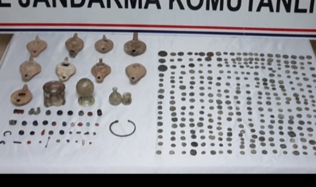 Tarihi eserleri satmak isterken suçüstü yakalandılar