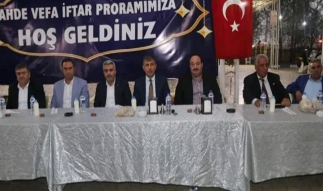 Viranşehir'de iftar yemeği yetmedi! Başkanlar küplere bindi