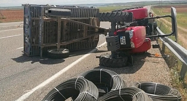 Adıyaman- Şanlıurfa karayolunda traktör devrildi