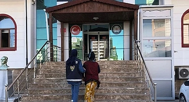 Aynı gün 2 eve giren kadın hırsız tutuklandı!