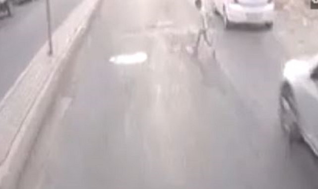 Eyyübiye'de özel halk otobüsünün çocuğa çarptı!