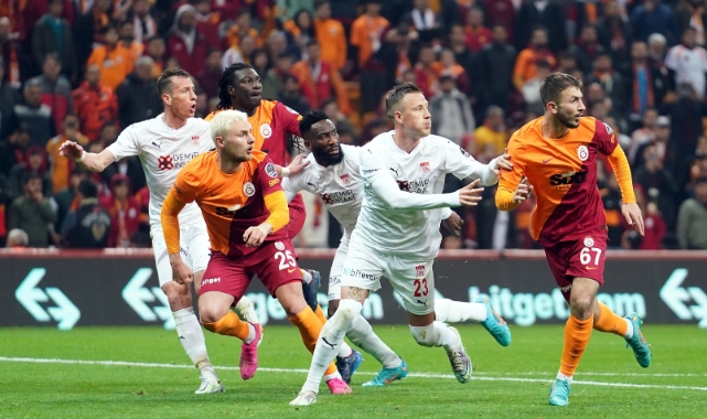 Galatasaray evinde 5 maç sonra kaybetti