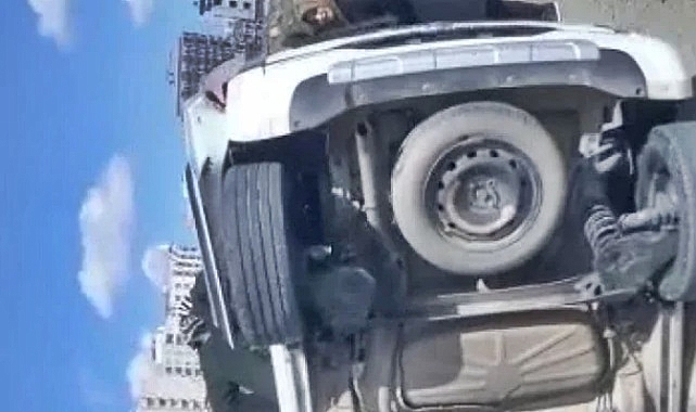 Karaköprü'de otomobil devrildi! 4 yaralı