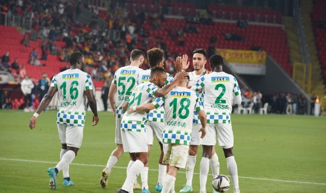 Rizespor ilk deplasman galibiyetini 7 golle aldı