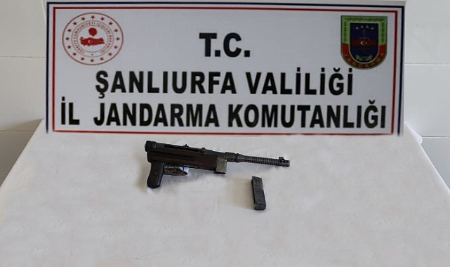 Şanlıurfa'da suikast silahı ve mühimmat ele geçirildi