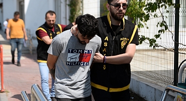 Hükümlü ve arkadaşı otomatik tabancayla yakalandı