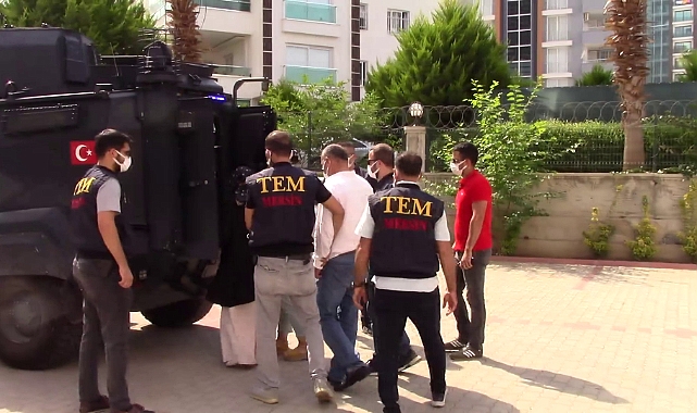 İhraç polis memuru ile öğretmen yakalandı!