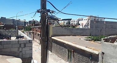 Kablo hırsızları mahalleyi internetsiz bıraktı