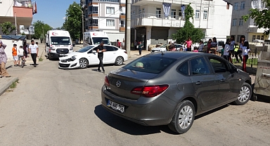 Otomobil Çarpıştı: 2 Yaralı