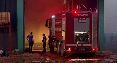 Şanlıurfa'da yağ fabrikası alevlere teslim oldu