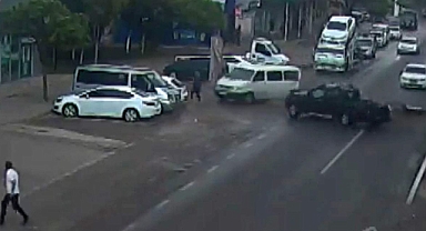Trafikte zincirleme kaza