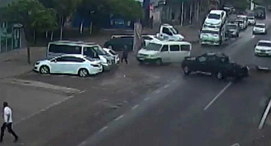 Trafikte zincirleme kaza