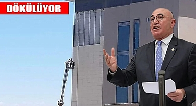 Urfa'nın ilçesinde yeni yapılan hastane dökülüyor!