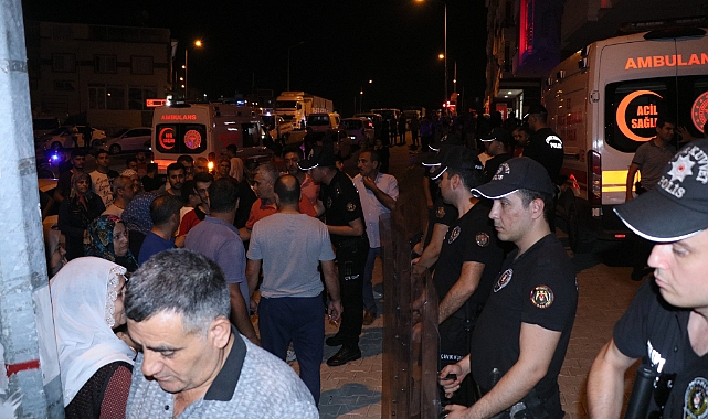 Çocuğunu ve eşini öldürüp intihar etti