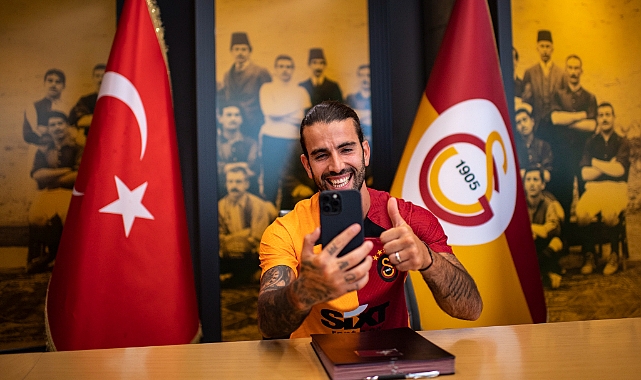 Galatasaray, Oliveira'yla 4 yıllık sözleşme imzaladı