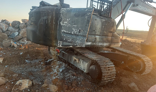 Karaköprü'de iş makineleri kundaklandı!