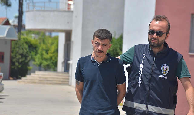 Kırtasiyecilerin silahlı kavgası kameraya yansıdı
