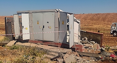 Hurdaya dönen tırdan burnu bile kanamadan kurtuldu!