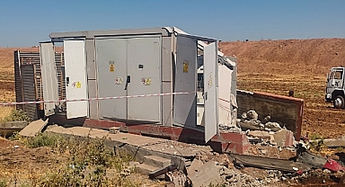 Hurdaya dönen tırdan burnu bile kanamadan kurtuldu!