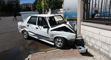 Polisten Kaçarken Kaza Yaptı