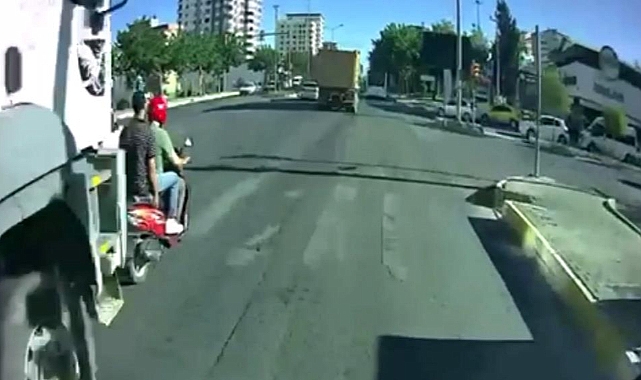 Şanlıurfa 'da 2 kişinin öldüğü kaza anı kamerada