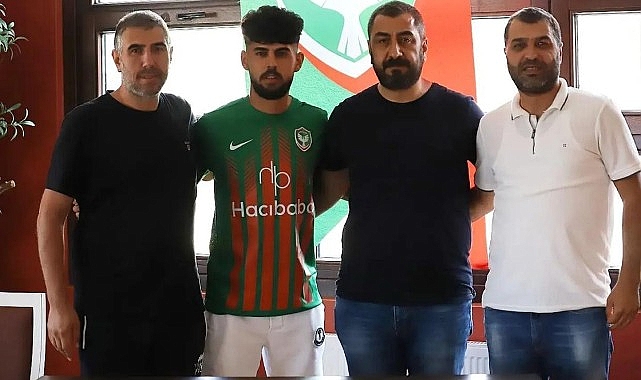 Şanlıurfaspor'un eski forveti komşu takıma gitti!