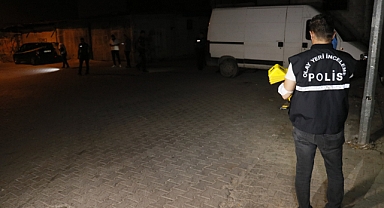 Silahlı ve bıçaklı kavga! 2 yaralı