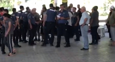 Cenazede kavga çıktı 6 kişi silah ve bıçakla yaralandı