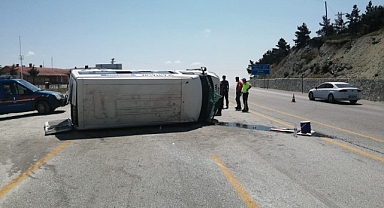 Düğüne giden aile kaza yaptı 5 kişi yaralandı