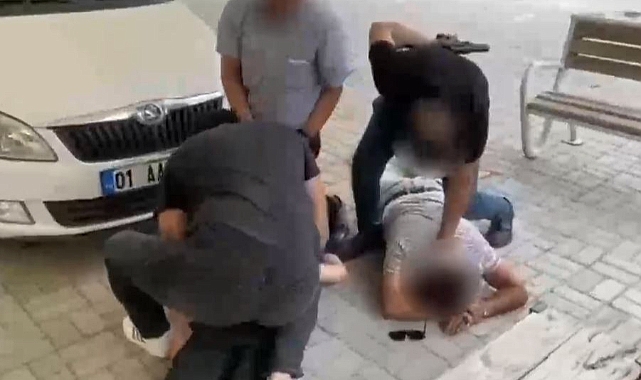 Düzensiz göçmenleri alıkoyup ailelerinden fidye istedi