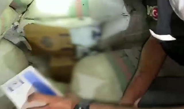 Gübre çuvallarının arasında kaçak sigara ele geçirildi