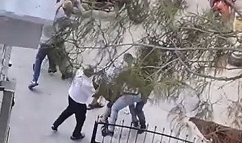 İki grup arasında kavga çıktı 2 kişi yaralandı