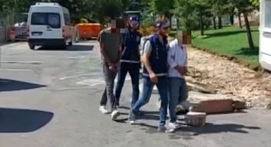 İşçi yeleği giyerek hırsızlık yaptılar