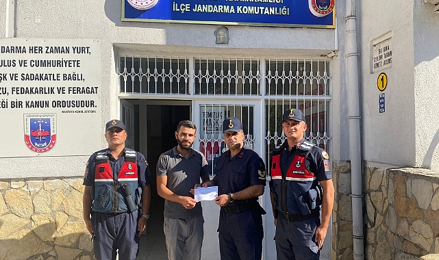 Kendini polis olarak tanıttı, 90 bin liralık vurgun yapacaktı!