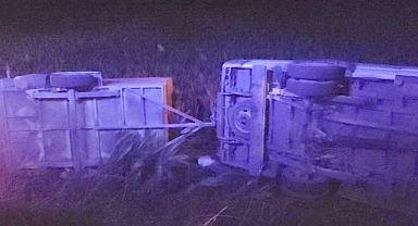 Minibüs devrildi 14 kişi yaralandı