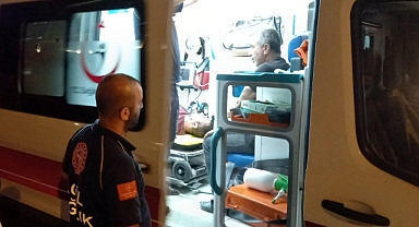 Motosiklet devrildi: 2 yaralı var