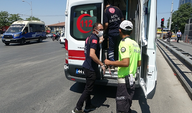 Otomobil ile motosiklet çarpıştı: 1 yaralı