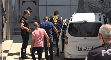 Sokak ortasında bıçaklanan yaşlı adam hayatını kaybetti