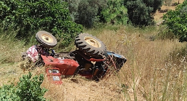 Traktör şarampole uçtu: 2 ölü, 5 yaralı