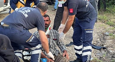 Urfalı mevsim işçileri kaza yaptı :1 ölü, 12 yaralı